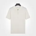 Polo en maille de soie glacée blanc cassé pour homme avec col zippé très élégant - M / Hauts / Blanc Cassé