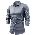 Vista detallada de camisa de vestir de satén gris azulado resistente a arrugas - M / Tops / Gris oscuro