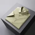 Camisa de manga corta para hombre sin plancha verde bosque, 100% algodón, estilo negocios. - 38 / Tops / Caqui