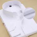 Chemise blanche à manches longues, coupe ajustée, avec texture à rayures verticales. - 38 / Style à Rayures Cachées Twill (8868-5) / Blanc