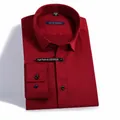 Camicia da uomo slim fit a maniche lunghe per il business in rosso vino tinta unita - 38 / Top / Rosso Vino