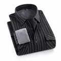 Warmer gestreifter Herren-Langarmhemd mit dickem Fleecefutter und Doppeltaschen - S / Oberteile / Grau Gestreift (BN14-12)