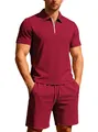 Close-up van bordeauxrode jacquard polo en short set voor heren met rits - S / Boven- En Onderstuk / Bordeauxrood