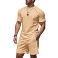Completo sportivo estivo da uomo con t-shirt a maniche raglan e pantaloncini abbinati - Taglia S / Top E Pantaloni / Albicocca