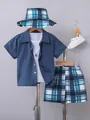 Vue détaillée d'un ensemble chemise bleue et short à carreaux pour garçon avec chapeau assorti - 120cm / Haut Et Bas / Bleu