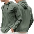 Felpa con cappuccio Henley da uomo a maniche lunghe verde salvia con mezza abbottonatura. - Grigio