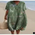 Robe midi verte ample et confortable avec motifs d'animaux de la forêt et col en V - Vert Militaire