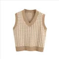 Classic V-neck houndstooth knitted vest in camel and white - S / Tops / Khaki