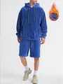 Detail des blauen Korallenfleece-Herren-Hoodies und Shorts-Sets mit warmer Textur - S / Oberteil Und Unterteil / Blau