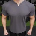 Vue détaillée d'un t-shirt de sport pour hommes gris foncé avec tissu en maille respirante - 3XL / Hauts / Uni-Gris Volcanique
