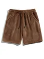 Gedetailleerd aanzicht van comfortabele bruine koraalfleece short met zwart trekkoord. - S / Bottoms / camel
