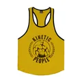Detailansicht des Kinetic People-Grafikdrucks auf einem gelben Fitness-Muskel-Tanktop für Herren - M / Oberteile / Gelb mit schwarzem Rand und schwarzer Grafik