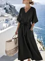 Elegantes dunkelgrünes Maxi-Kleid mit V-Ausschnitt, Bindegürtel und seitlichen Taschen - S / Schwarz