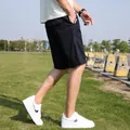 Pantalones cortos cargo azul marino para hombre con ajuste holgado para el verano casual. - 28 / Bottoms / Azul