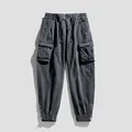 Gewaschene dunkelgraue Cargohose für Herren mit mehreren Taschen und Reißverschlussbündchen - 28 / Unterteile / Grau Dick