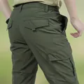 Schnelltrocknende Herren Cargo-Hose in Armeegrün mit vielen Taschen für Outdoor - M / Unterteile / Armeegrün