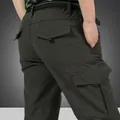 Outdoor-Cargohose für Herren mit dickem Wintervliesfutter in dunkelgrüner Farbe - M / Unterteile / Armeegrün