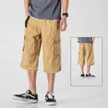 Loose fit men's khaki cotton cargo shorts in a breathable 7-point summer length - S / Bottoms / Khaki