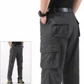 Outdoor-Cargohose für Herren mit vielen Taschen und geradem Bein in Dunkelgrau - 29 / Unterteile / Grau