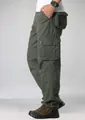 Pantalones cargo verde oliva para hombre con bolsillos, corte recto y estilo casual - 29 / Bottoms / Verde Militar