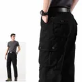 Klassische schwarze Cargo-Hose für Herren mit mehreren Taschen für Outdoor-Aktivitäten. - 29 / Unterteile / Schwarz