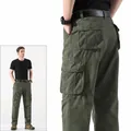 Herren Cargo-Hose in Olivgrün mit mehreren Taschen und lockerer Passform - Grasgrün