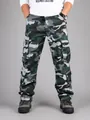 Vista frontal de pantalones cargo de camuflaje azul para hombre con bolsillos - 38 / Camuflaje Azul (Parte Inferior)