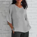 Camiseta informal de algodón y lino gris con cuello en V para mujer, estilo suelto - Gris