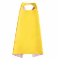 Glänzend gelbes zweilagiges Satin-Cape für Kinder zu Halloween und Cosplay-Verkleidungen - 70x70cm / Oberteile / Gelb+Rosa