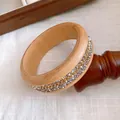 Retro-Armreif aus Holz mit goldener Kette und silbernem Strassbesatz für Damen - Goldkette Kies Holz Stil / Khaki-Silberner Kies