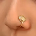 Clip de nez coquillage doré vintage avec oxydes de zirconium pour un style faux piercing - Style Coquillage (8435)