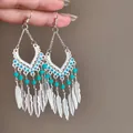 Boucles d'oreilles bohèmes en argent avec perles turquoise et pampilles en forme de plumes - Gland en Métal Plume Goutte d'Eau Creuse Bohème (60#) / Argent-Bleu