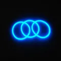 Trois bracelets fluorescents bleus sur fond noir pour les fêtes et événements - Bleu
