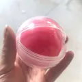 Ροζ χειροποίητη μπάλα squishy από κερί για ανακούφιση από το άγχος με ήχο σπασίματος - Στυλ Κόκκινο Μήλο Τραγανό / 1 Τεμάχιο