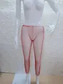 Vorderansicht der sexy roten Strass-Netz-Leggings an einer weißen Schaufensterpuppe - Einheitsgröße / Unterteile / Rot