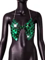 Detailansicht eines grünen herzförmigen Acryl-Pailletten-Ketten-BHs auf Mannequin - Einheitsgröße / Oberteile / Grün