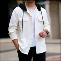 Giacca con cappuccio da uomo in jacquard pesante bianco e nero stile color block - Taglia S / Top / Bianco
