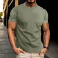 Plano medio de camiseta verde oliva para hombre con textura de tela seersucker detallada - S / Verde Militar