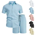 Completo estivo da uomo con camicia a maniche corte e pantaloncini in blu chiaro. - Azzurro