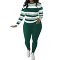 Ensemble deux pièces pour femme avec haut à rayures vertes et pantalon assorti. - Vert foncé