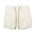 Detalle de pantalones cortos deportivos de doble capa para hombre en crema - M / Bottoms / Beige
