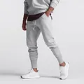 Detailansicht der grauen Herren-Jogginghose mit schmal zulaufenden Bündchen und Kordelzug. - S / Unterteile / Meliertes Grau