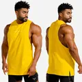 Men's yellow muscle tank top for bodybuilding training, made with breathable fabric - M / Tops / Yellow