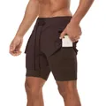 Pantalones cortos deportivos de doble capa marrón café con bolsillo de compresión integrado - M / Bottoms / Café Liso