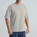 Loose fit men's light grey cotton sports T-shirt with round neck and side slit detail - Gray