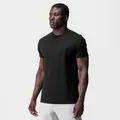 Detalle de camiseta deportiva negra para hombre de corte ajustado y tejido técnico transpirable - S / Tops / Negro