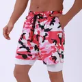 Pantalones cortos 2 en 1 para hombre con estampado de camuflaje rosa para el deporte. - Camuflaje Rosa