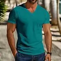 Détail d'un t-shirt homme col V bleu sarcelle, séchage rapide avec une coupe athlétique. - Vert