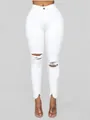 Vista detallada de vaqueros skinny blancos rotos de tiro alto con dobladillos deshilachados - S / Bottoms / Blanco