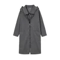 Vista detallada de la doble cremallera y la capucha en esta chaqueta gris de mujer - S / Tops / Gris